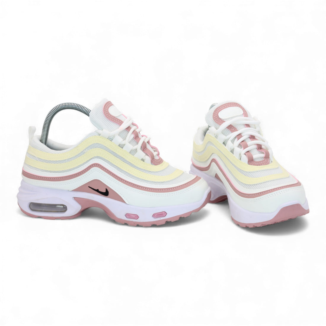 M011304 tick shoes