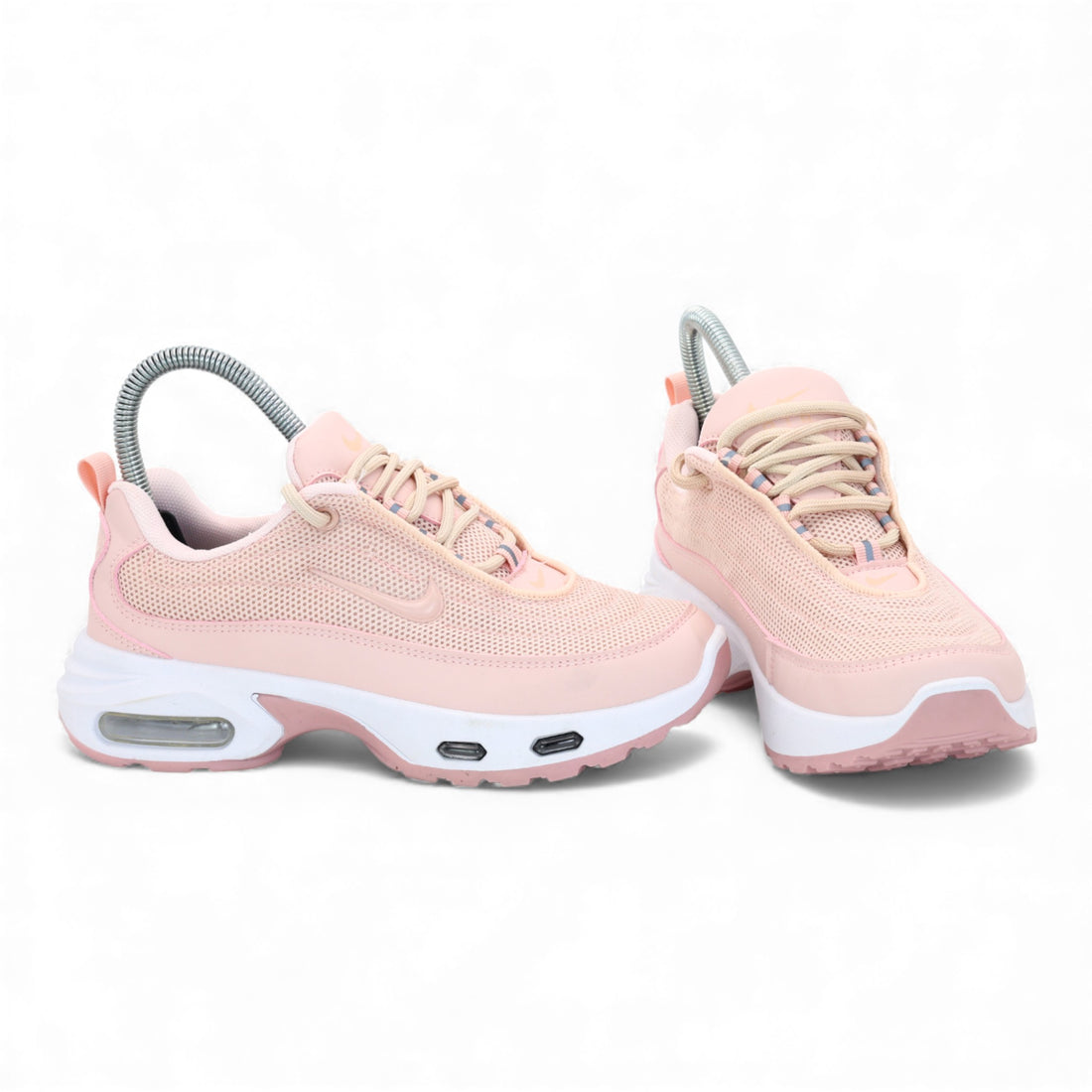 M011305 tick shoes