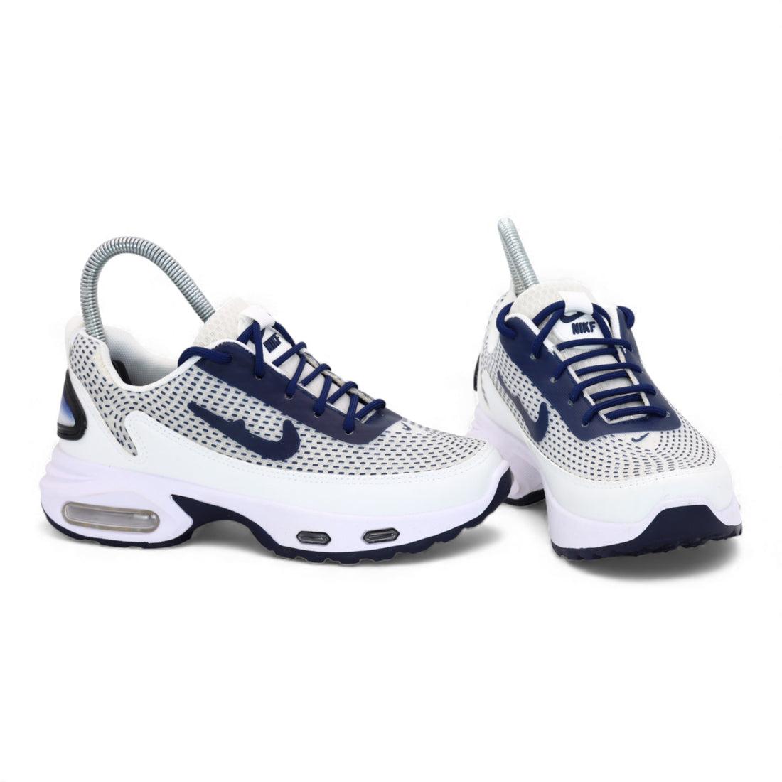 M011303 tick shoes