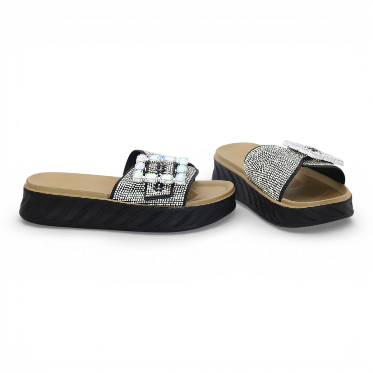 M011639 slipper