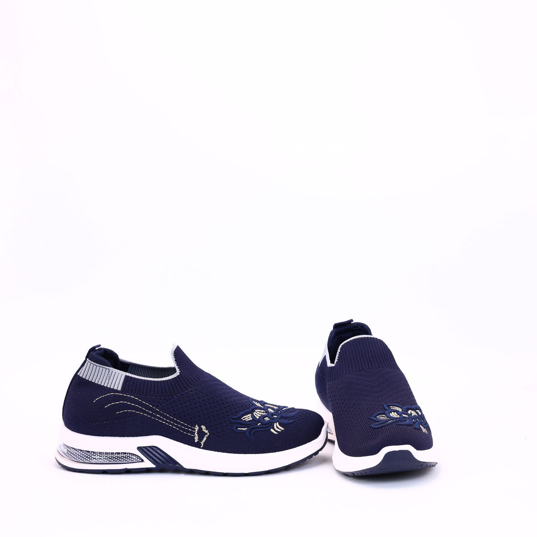 M011948 fabric shoes