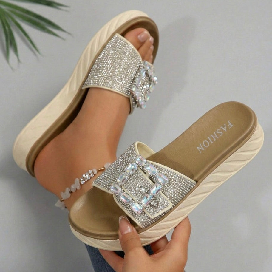 M011639 slipper