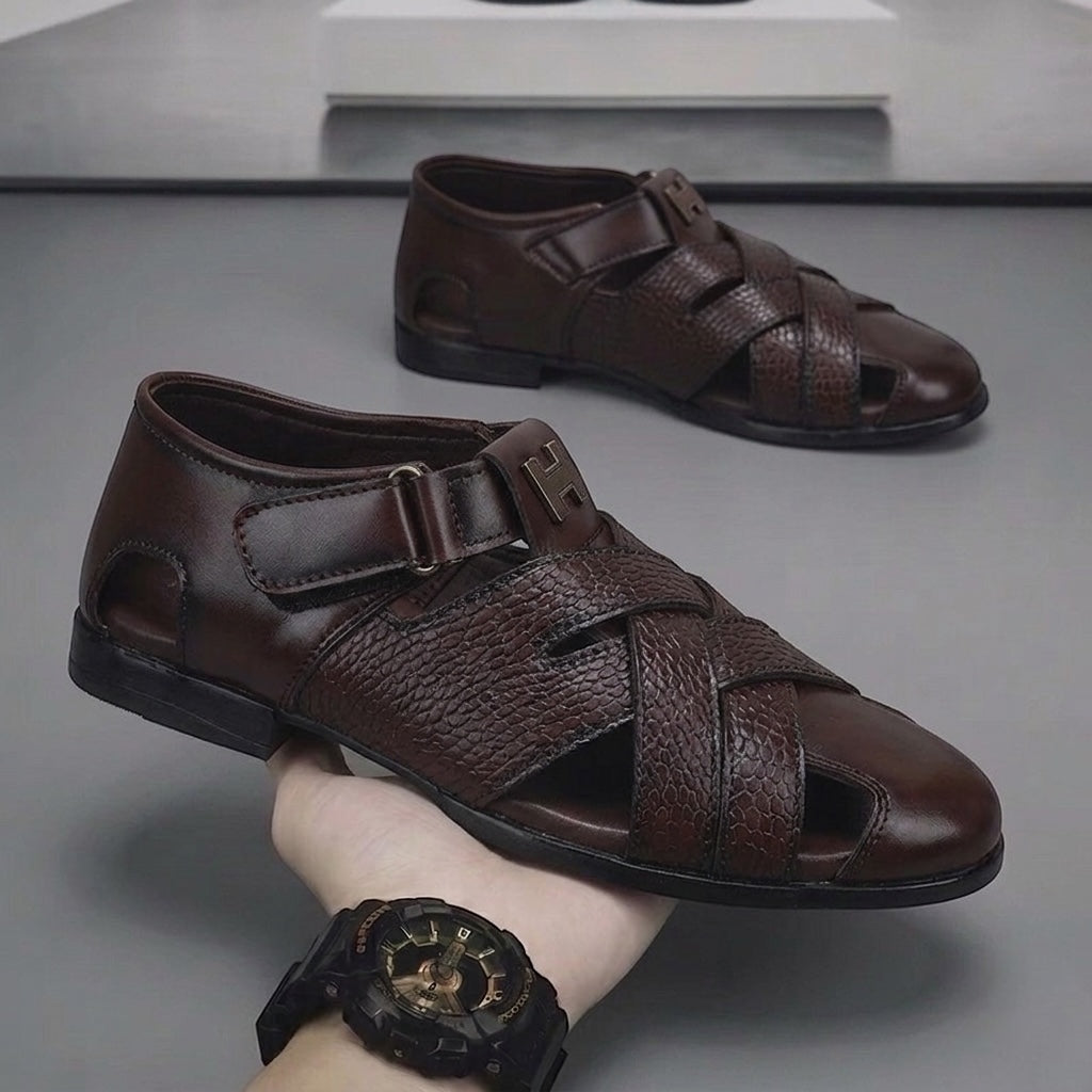 M011790 men sandal