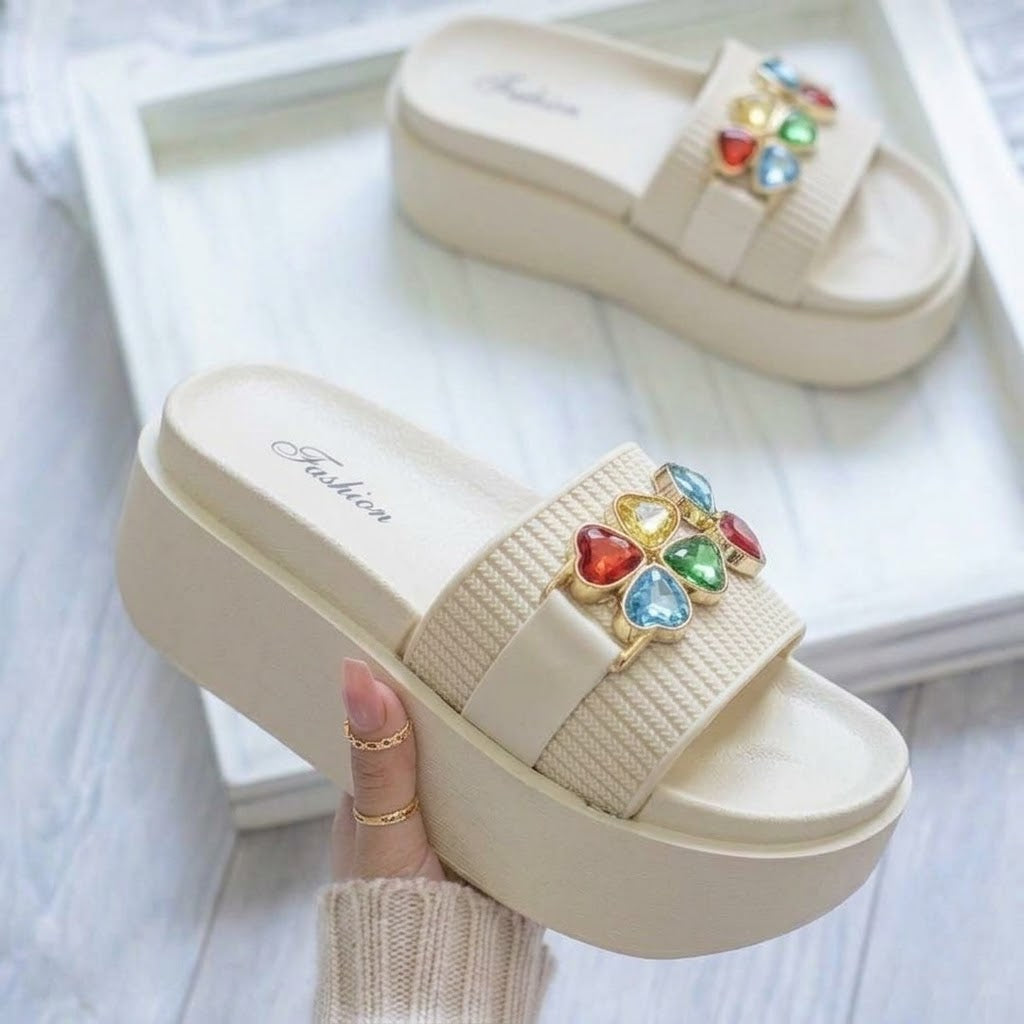 M011867 slipper