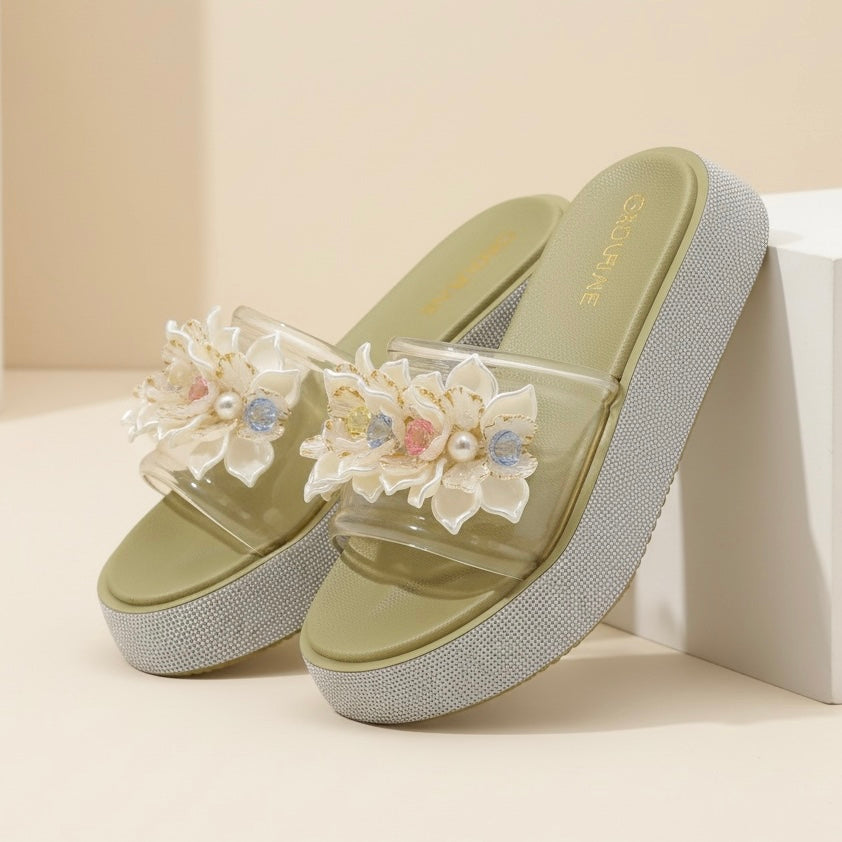 Transparent pearl slipper