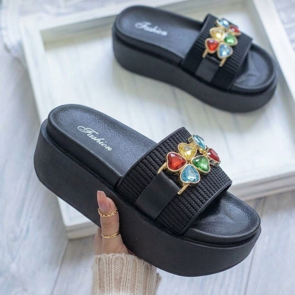 M011867 slipper