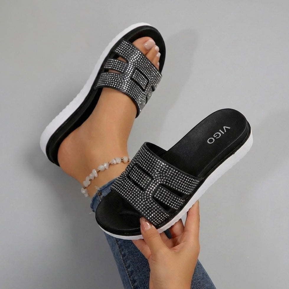 M011628 comfy slipper