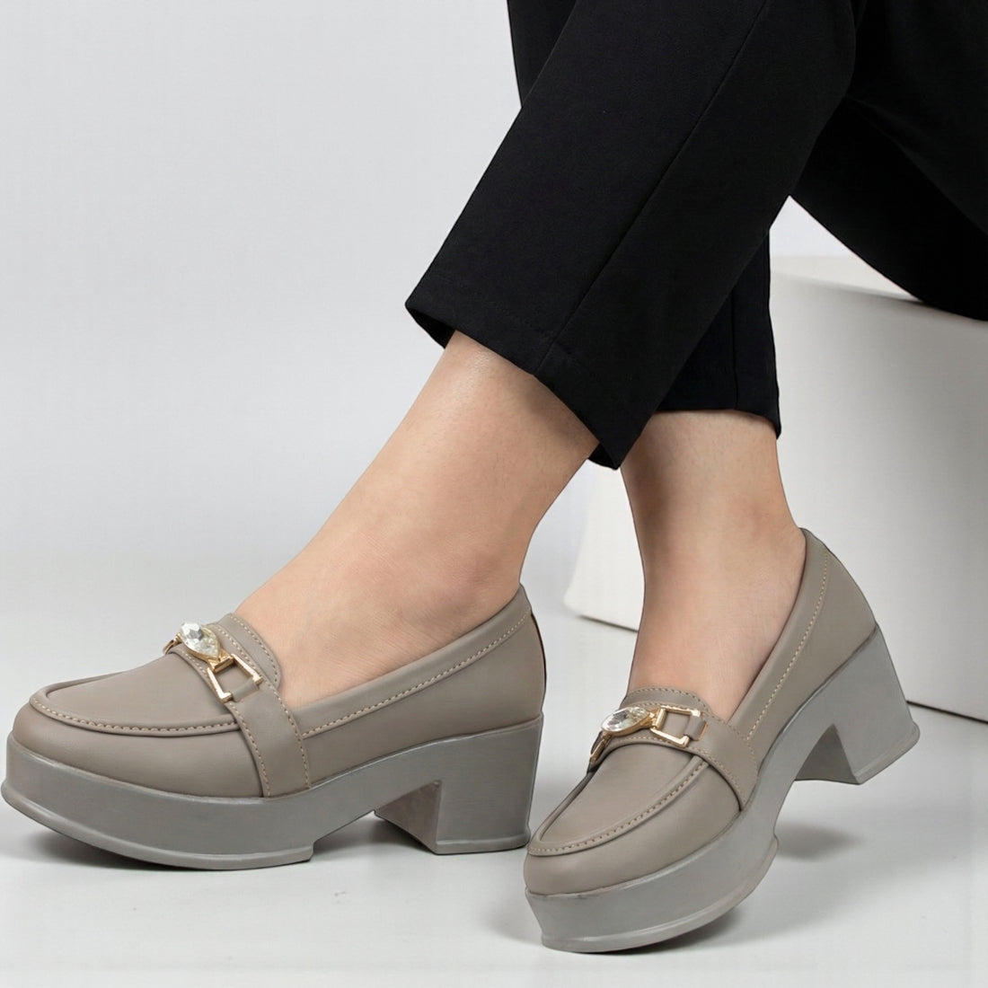 M011347 block heel