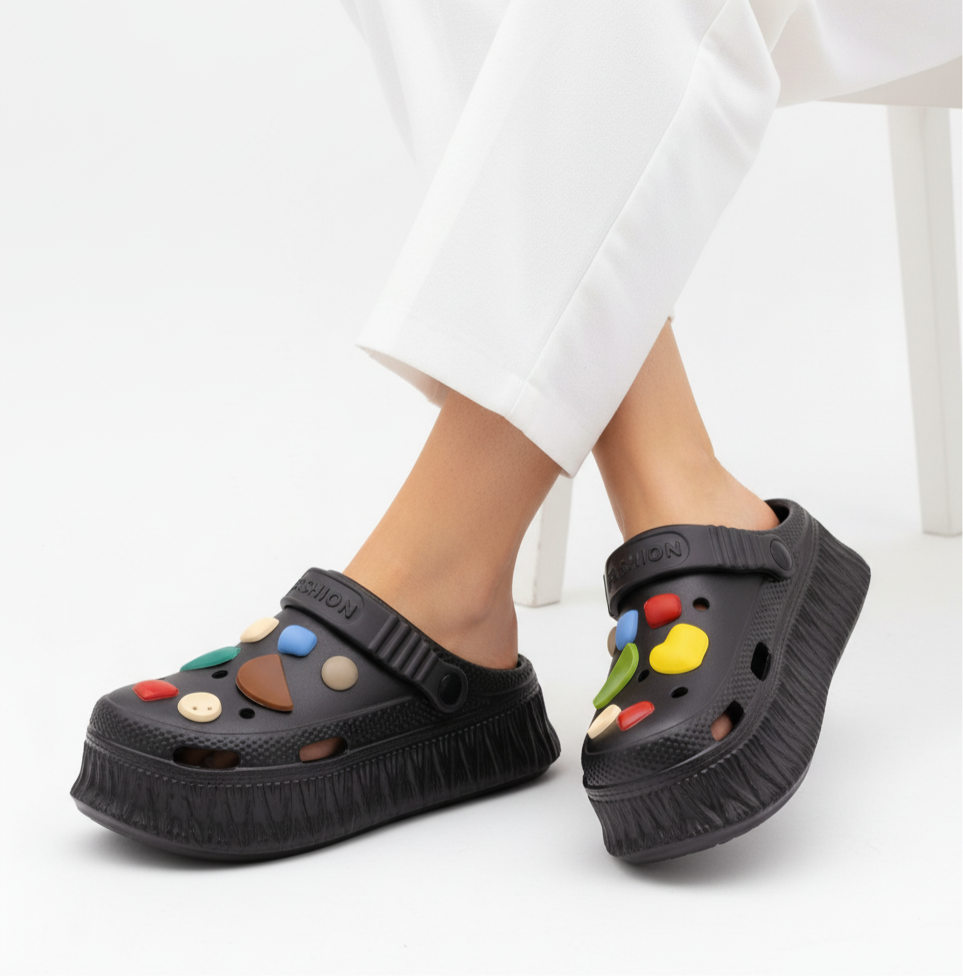 Women shoes black