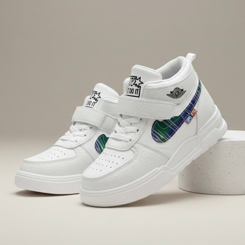 M0248 tick sneaker