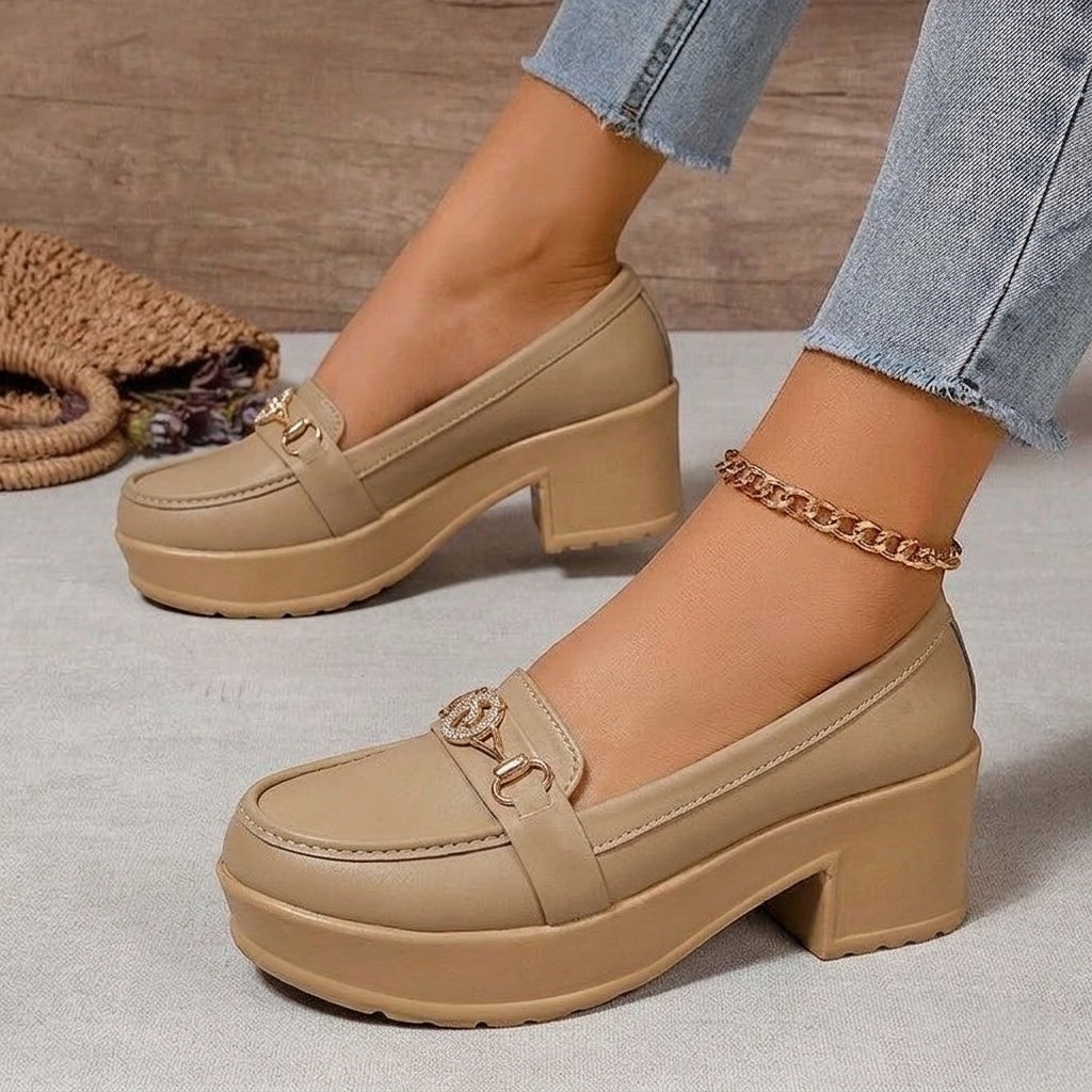 M011826 block heel