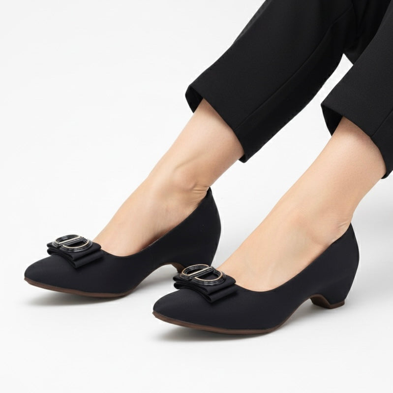 M011417 kitten heel