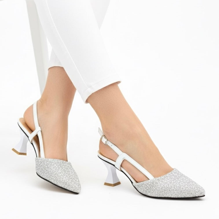 M0934 kitten heel