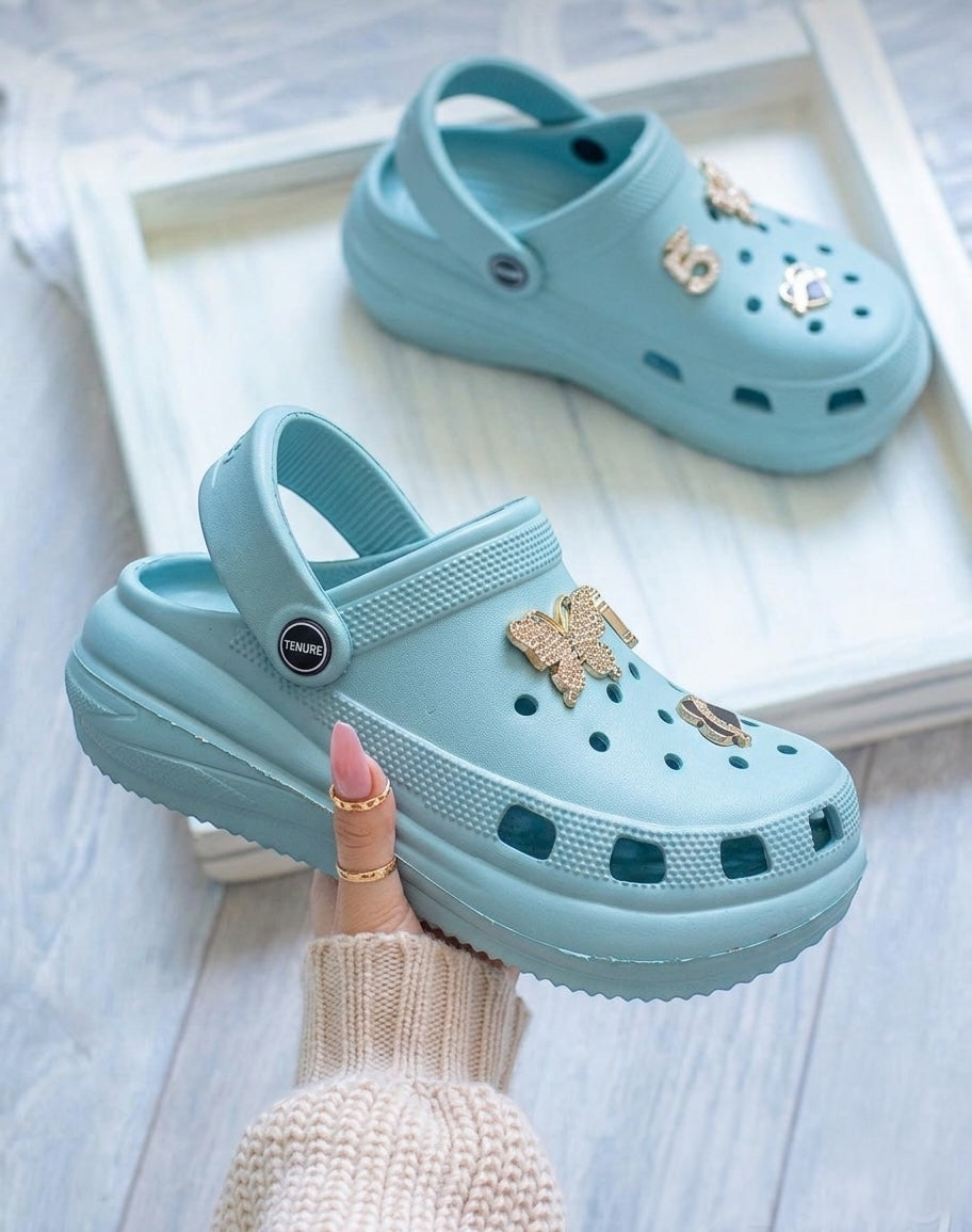 M011835 clogs