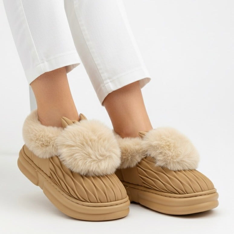 M0942 soft hoes