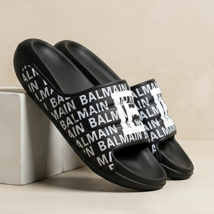 Alpha print slipper