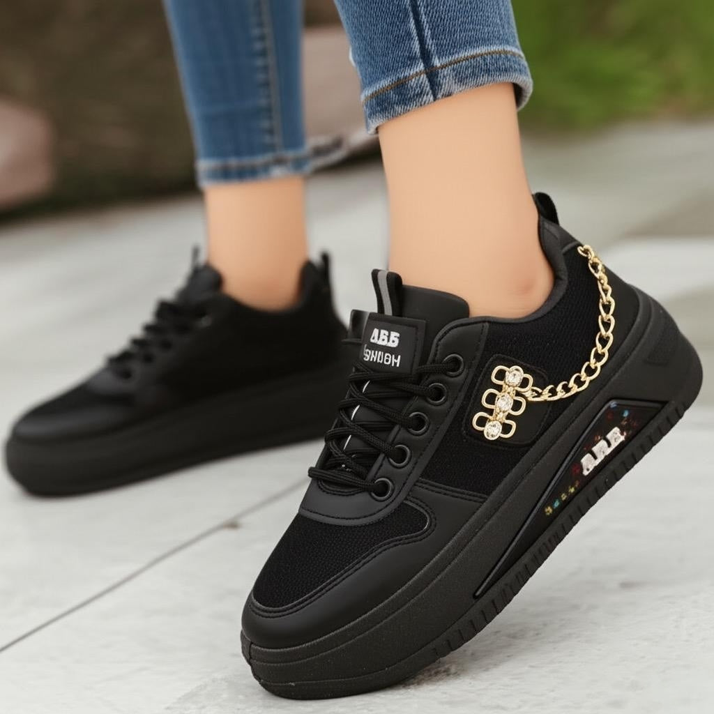 M0446 chain sneaker