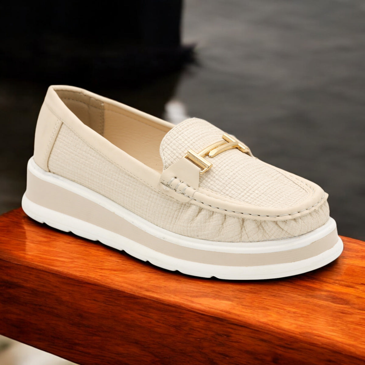 M0527 comfy shoes