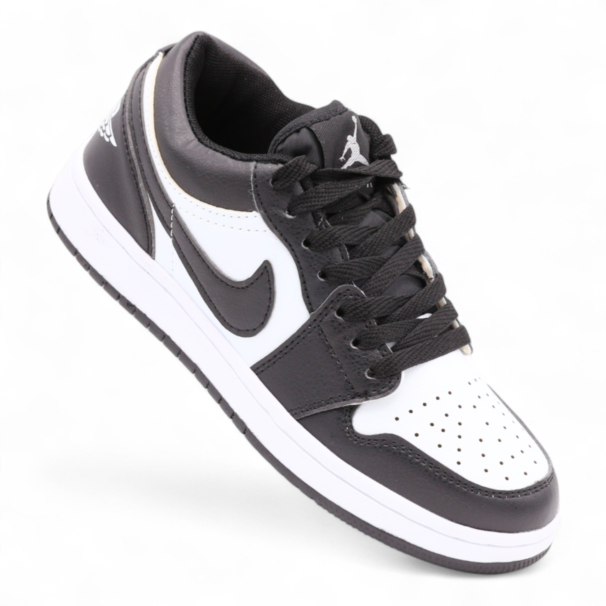 Tk0223 tick sneaker