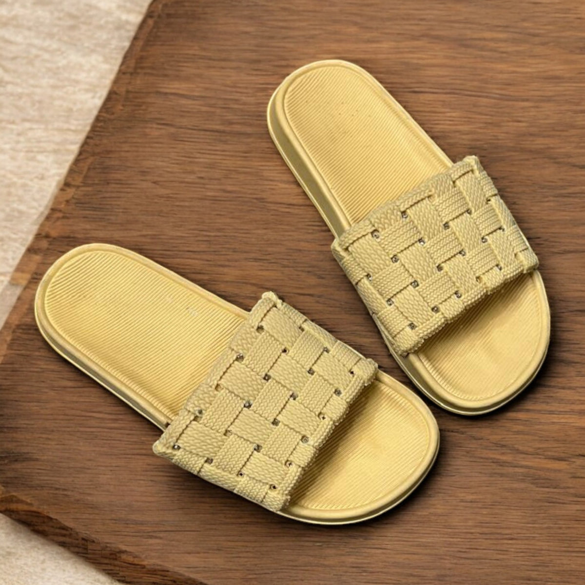 Yellow slipper