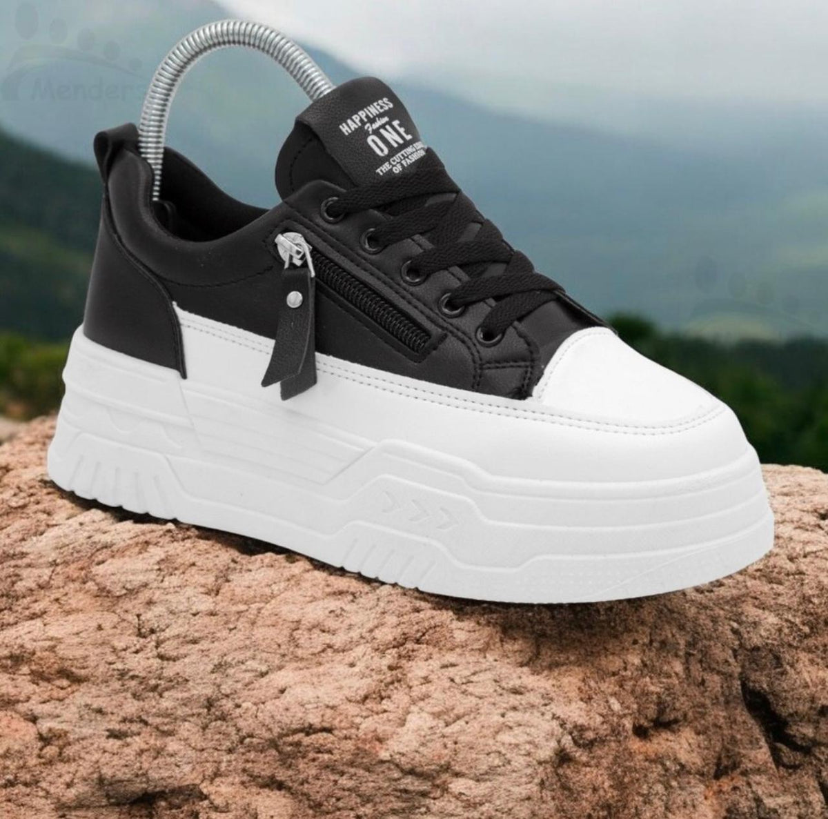 Side zip sneaker