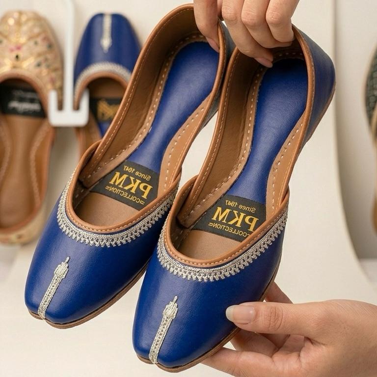 Blue khussa
