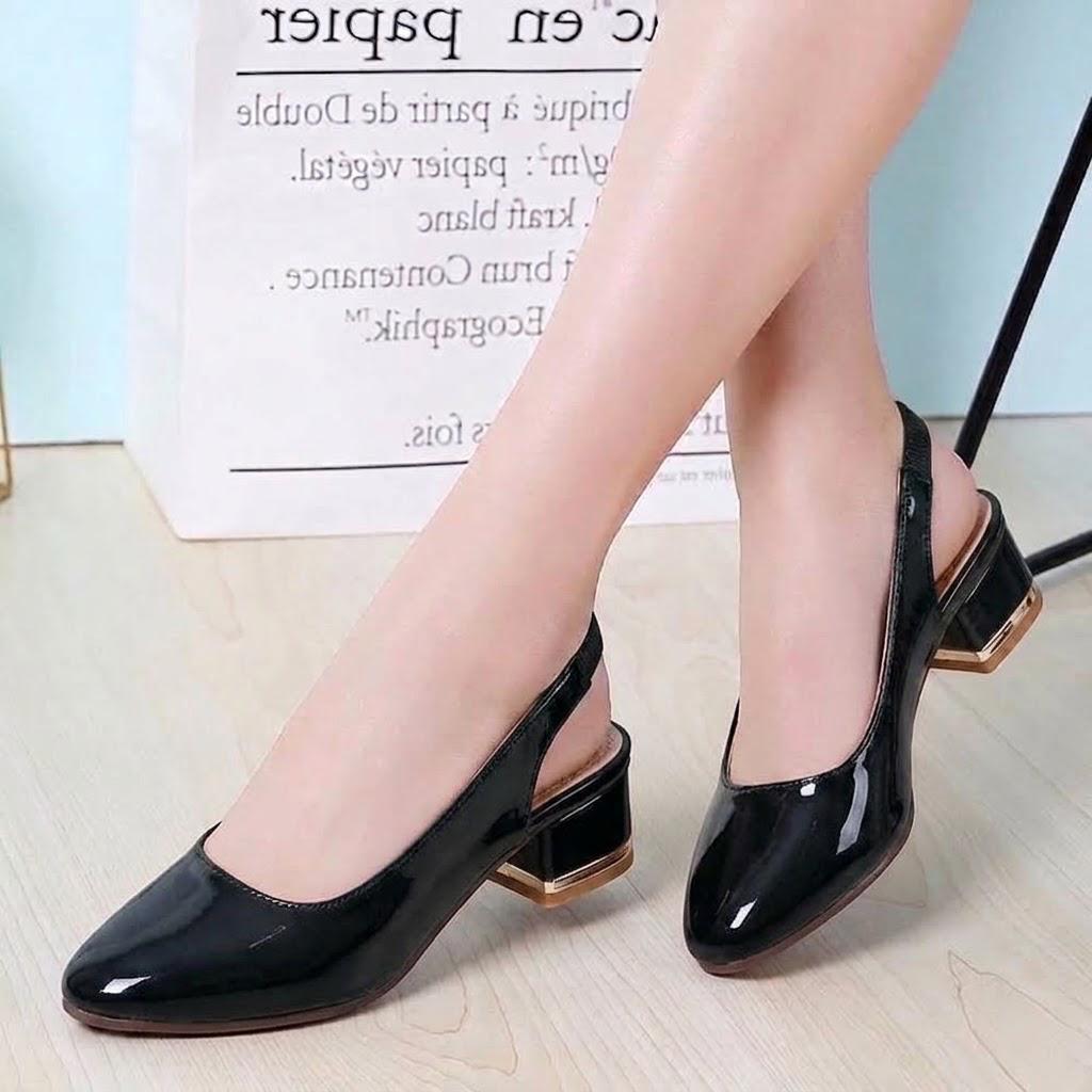 M011968 block heel