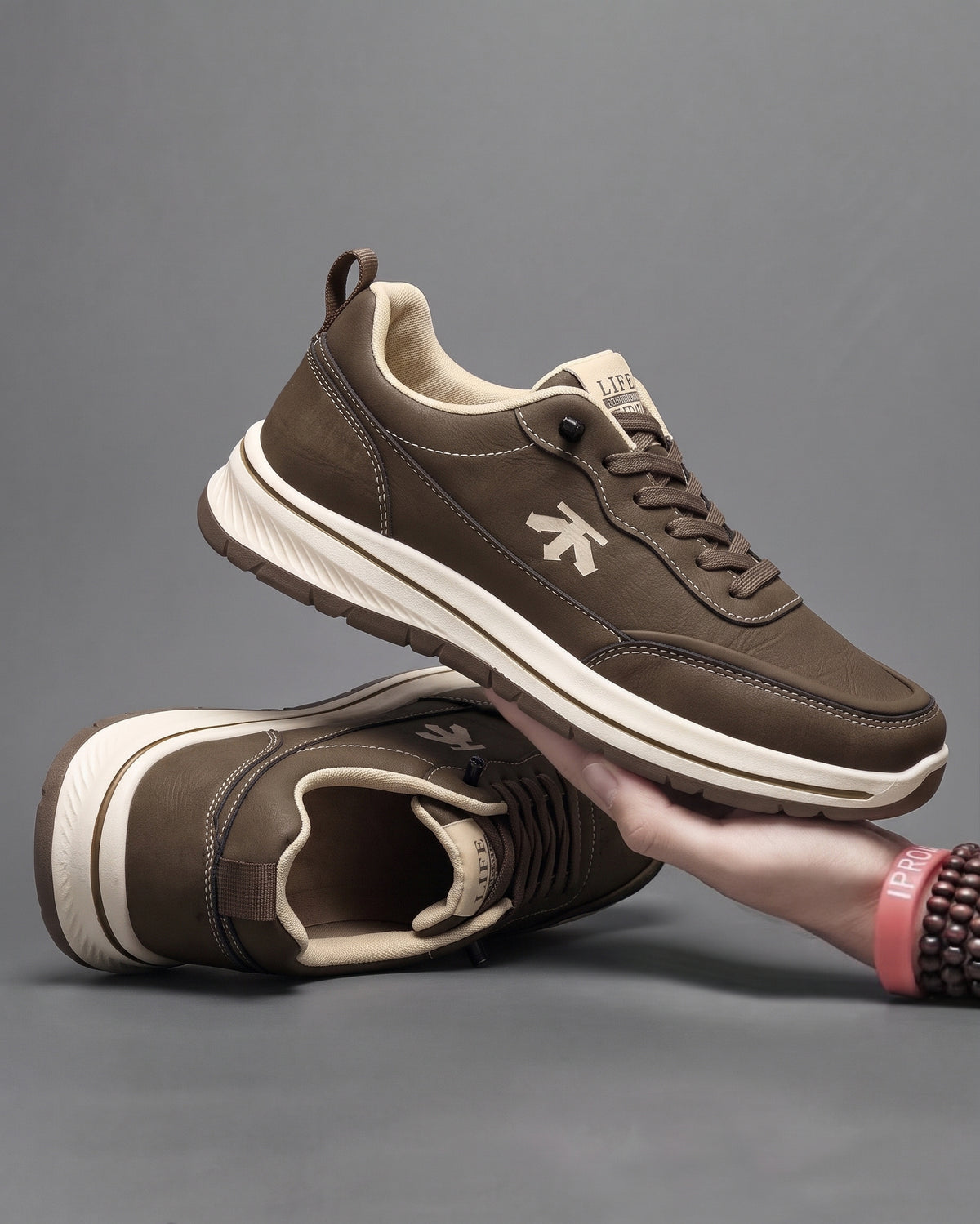 M012220 sneaker shoes