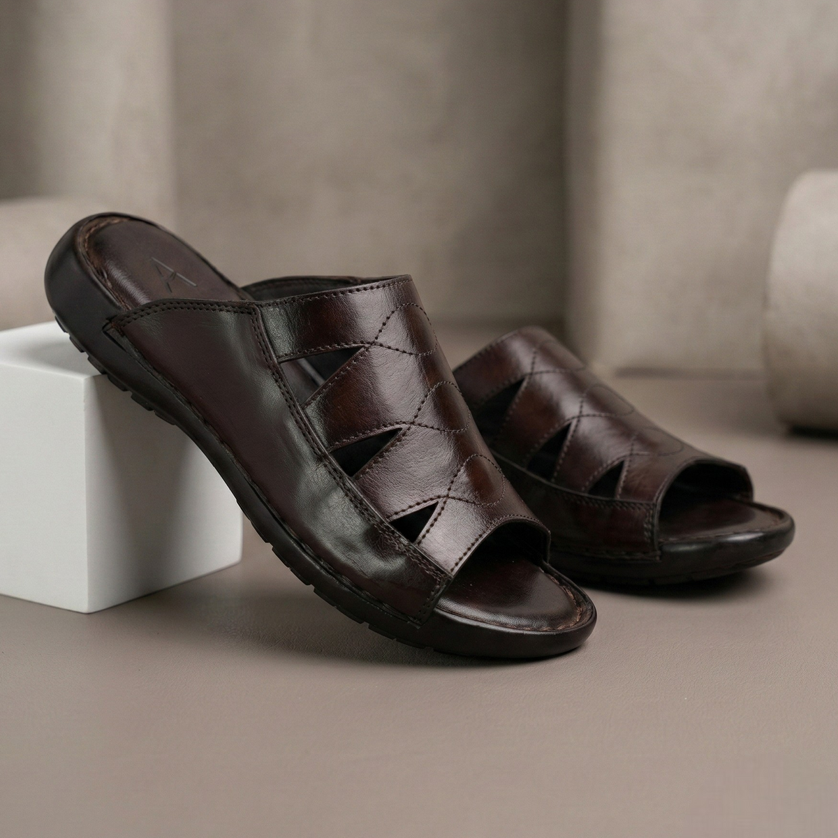 Men03 leather slipper
