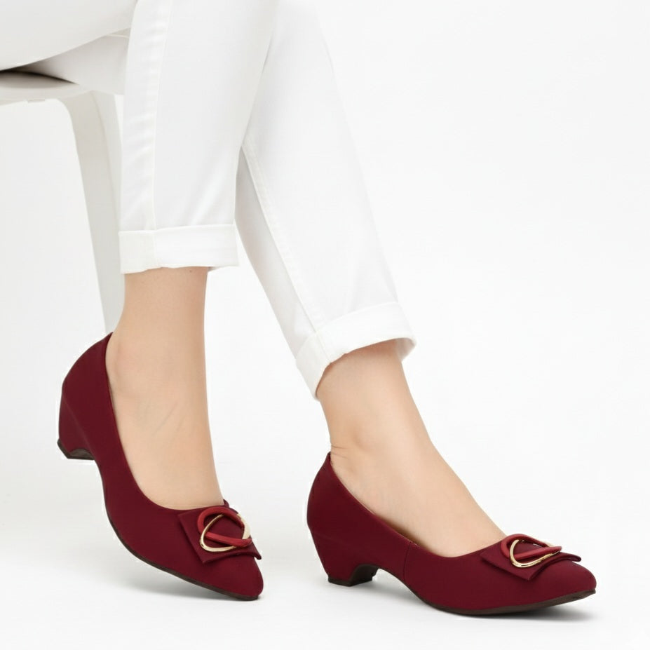M011284 kitten heel