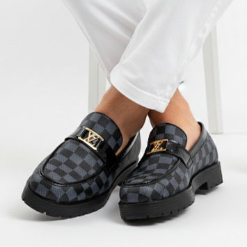 M011421 men shoes
