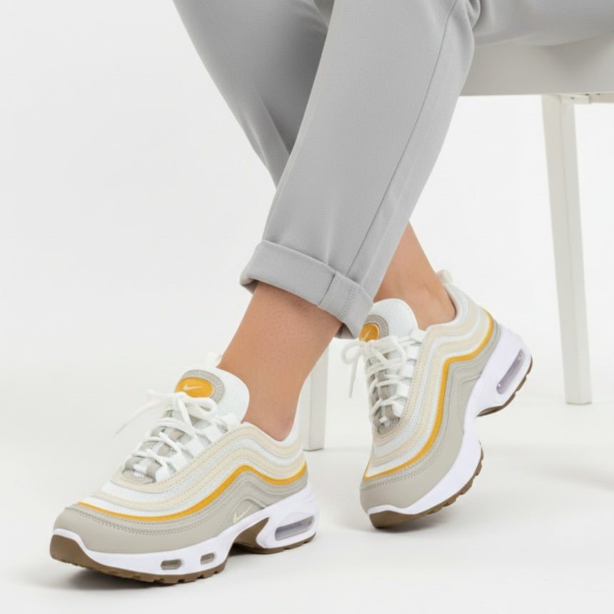 M011304 tick shoes