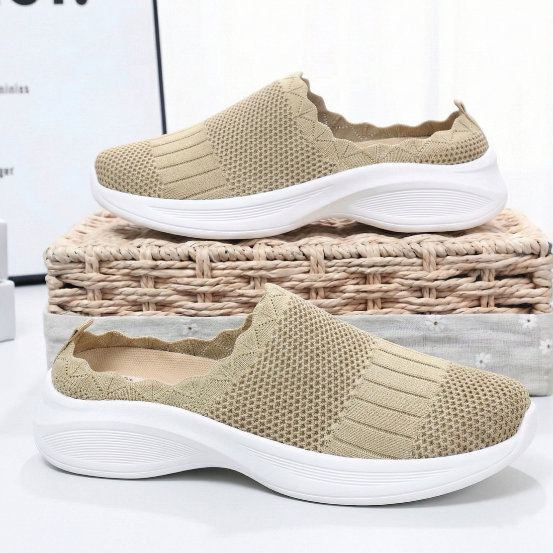 M011539 open back