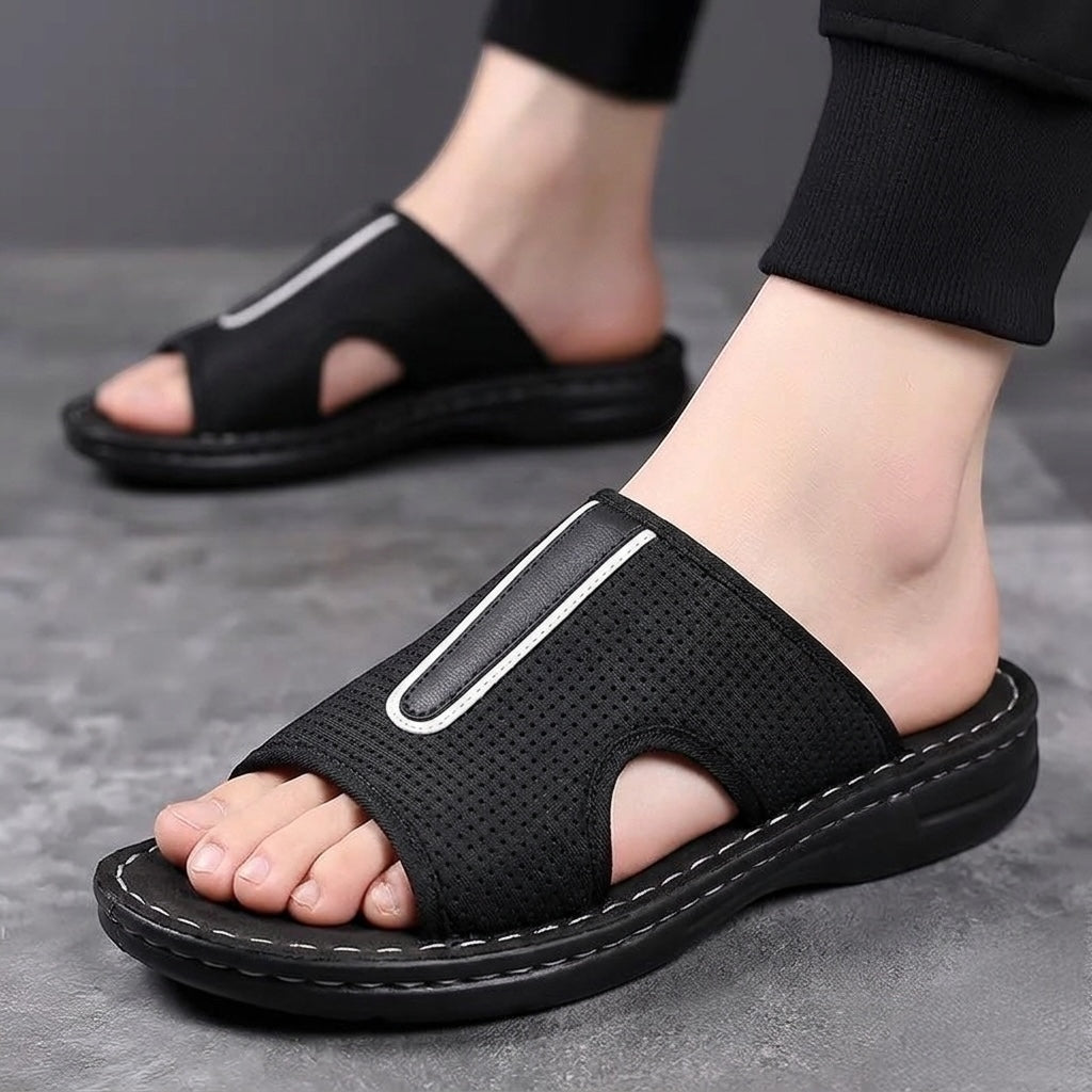 G3854 men slipper