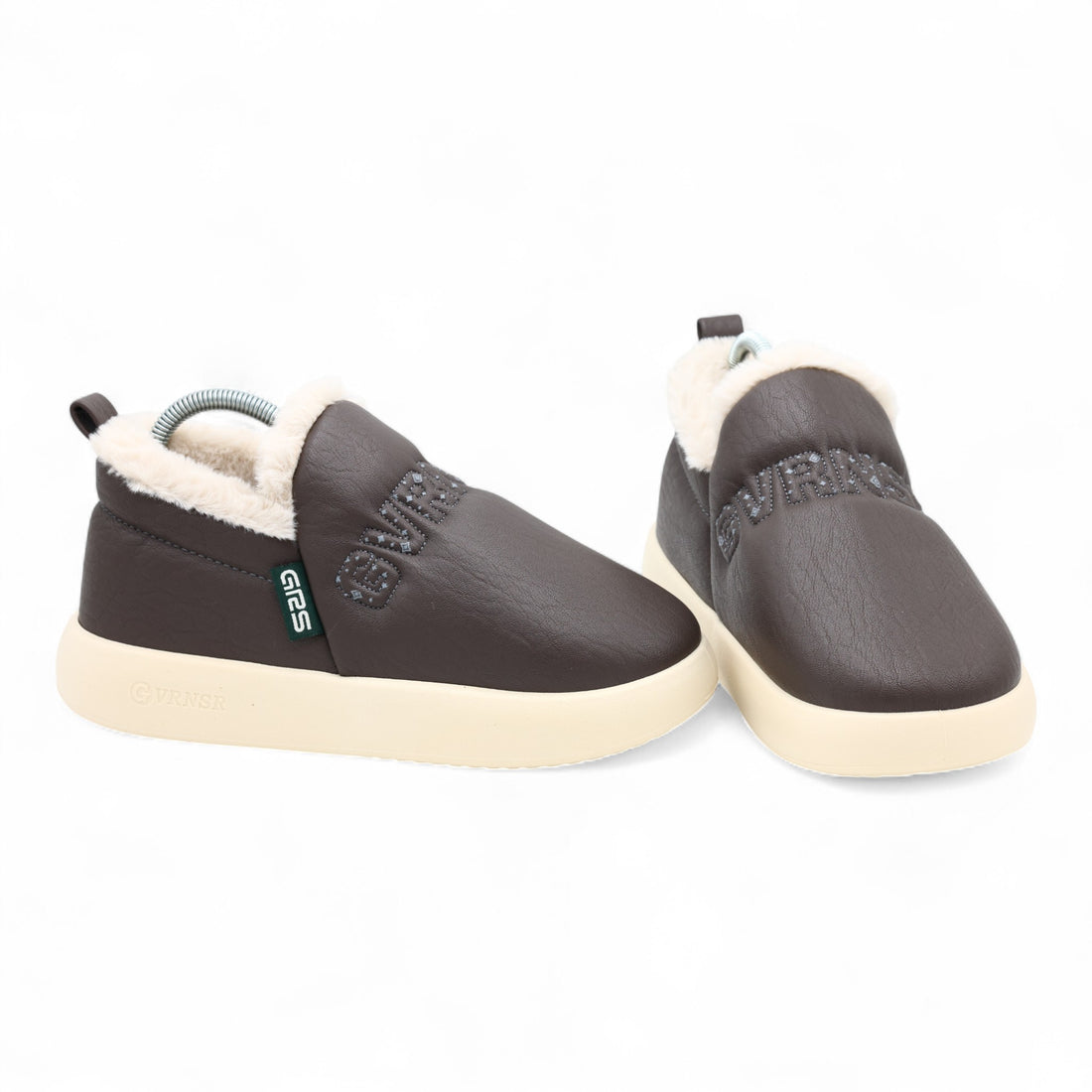 Gvrn soft shoes