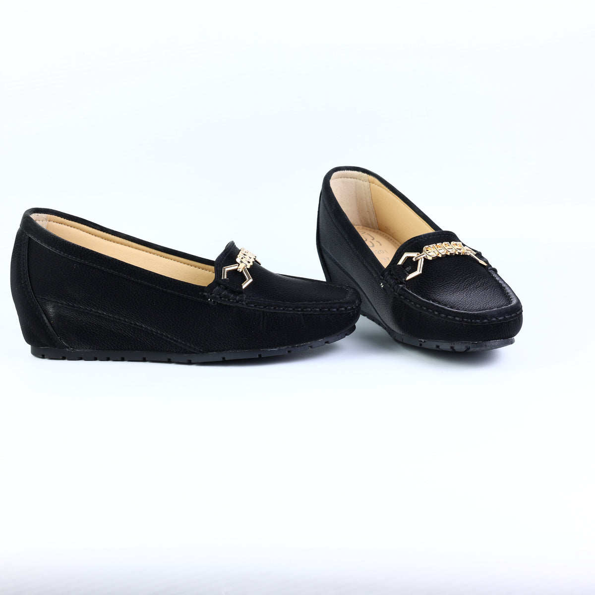 M01093 silk wedge