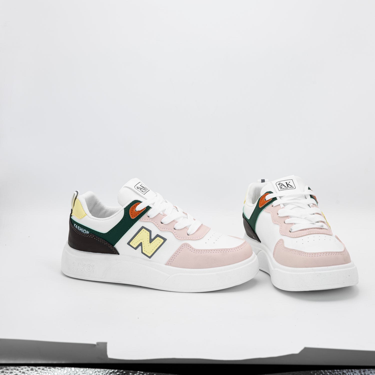M01096 sneaker shoes