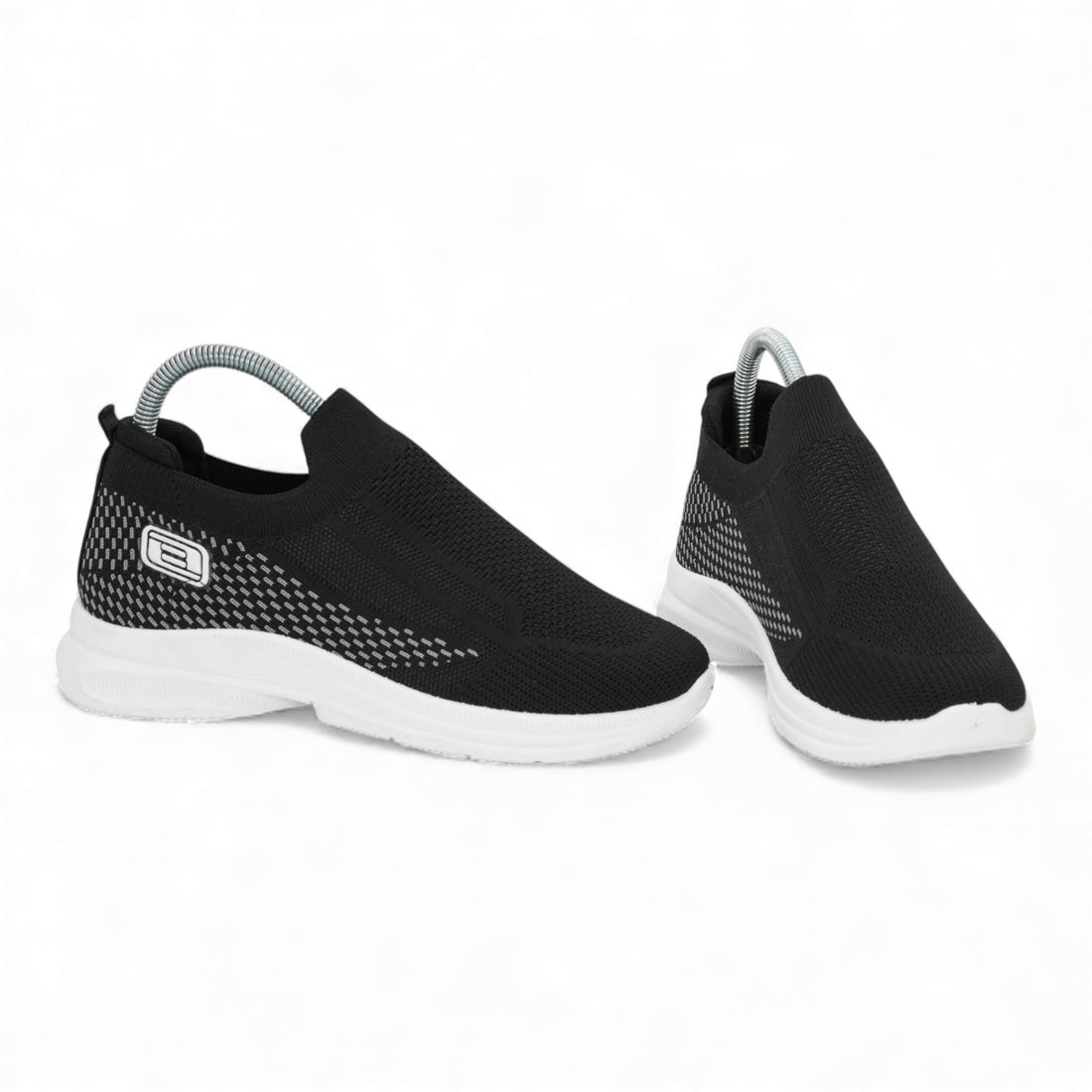 M011211 fabric shoes