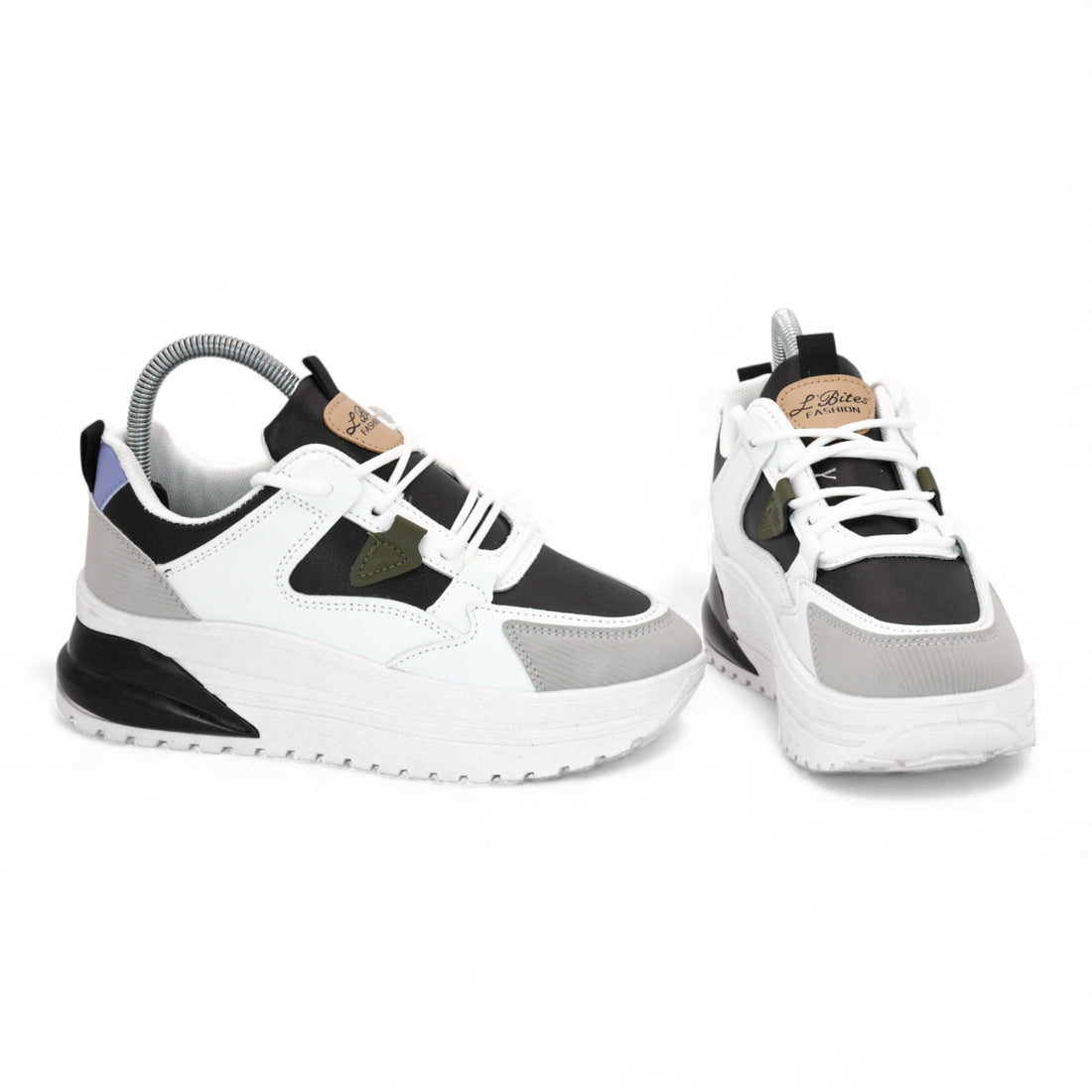 M011218 shoes