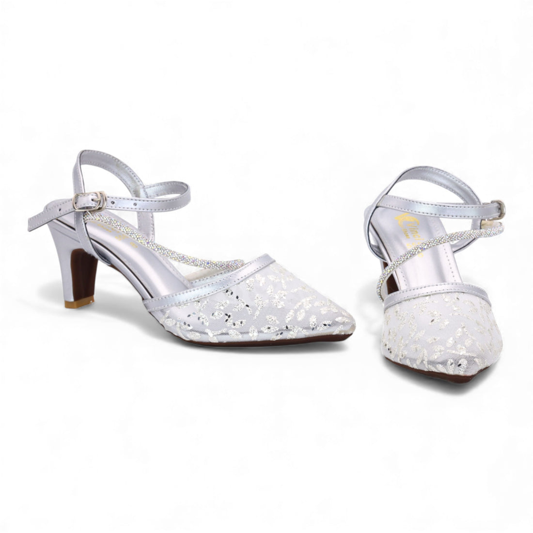 M011254 heel shoes