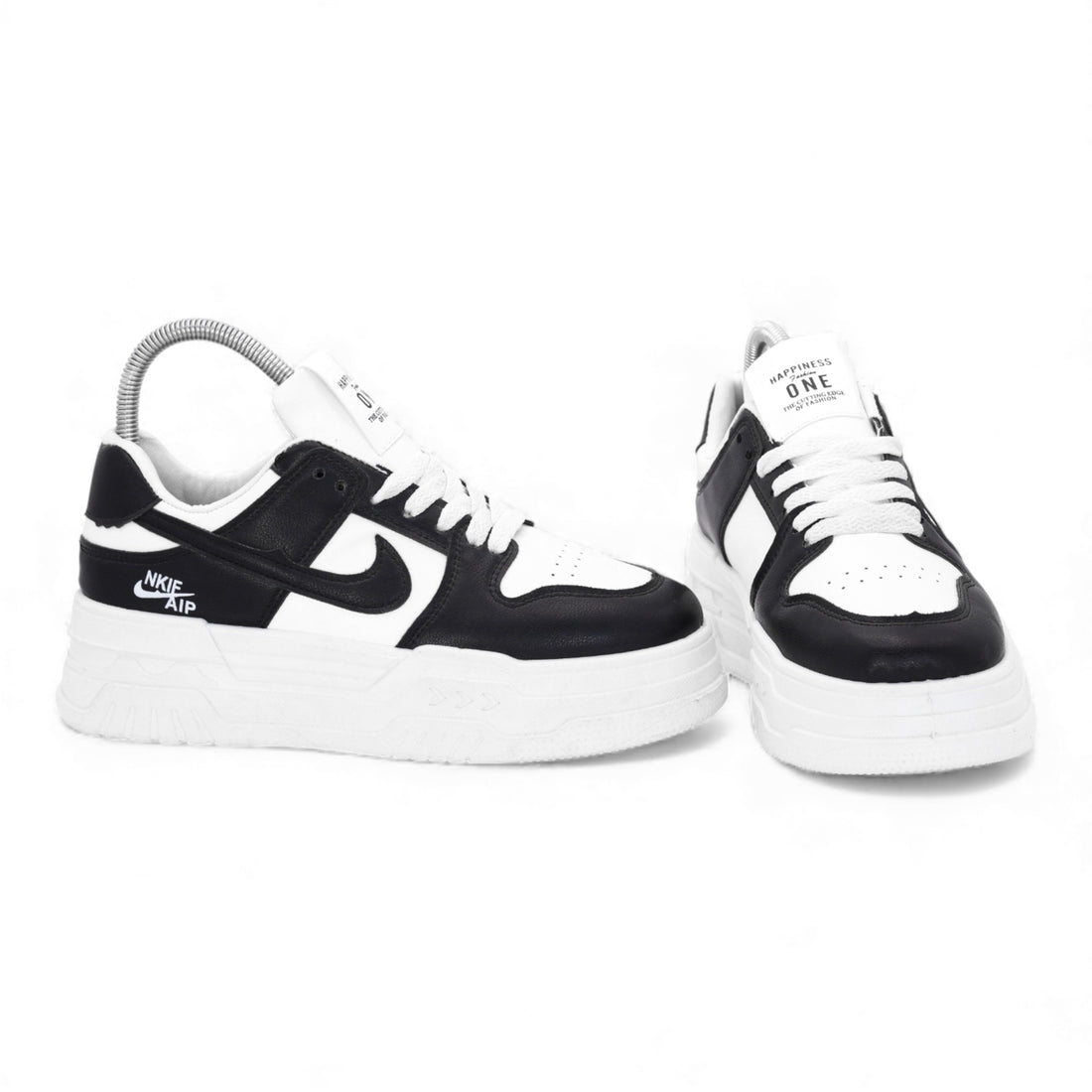 M011266 tick shoes