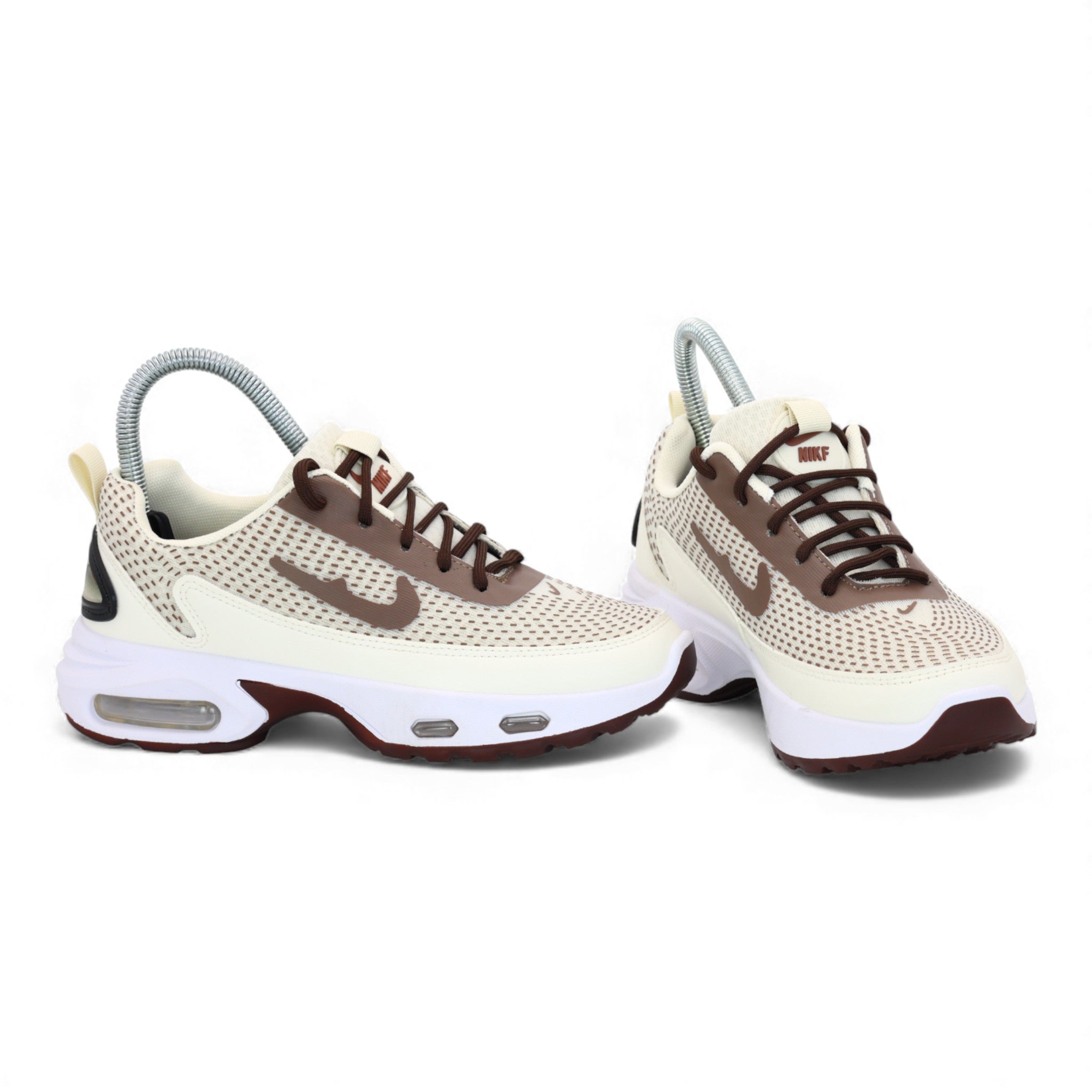 M011303 tick shoes