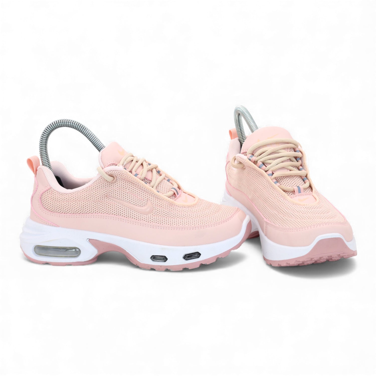 M011305 tick shoes