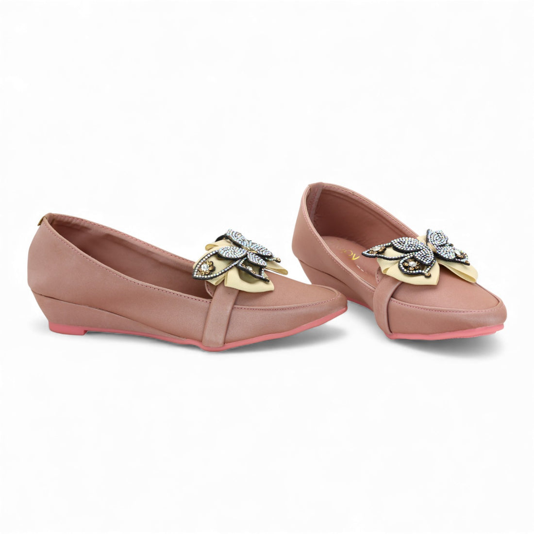 M011403 kitten wedge