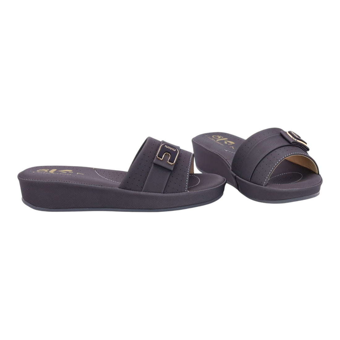 M011742 slipper