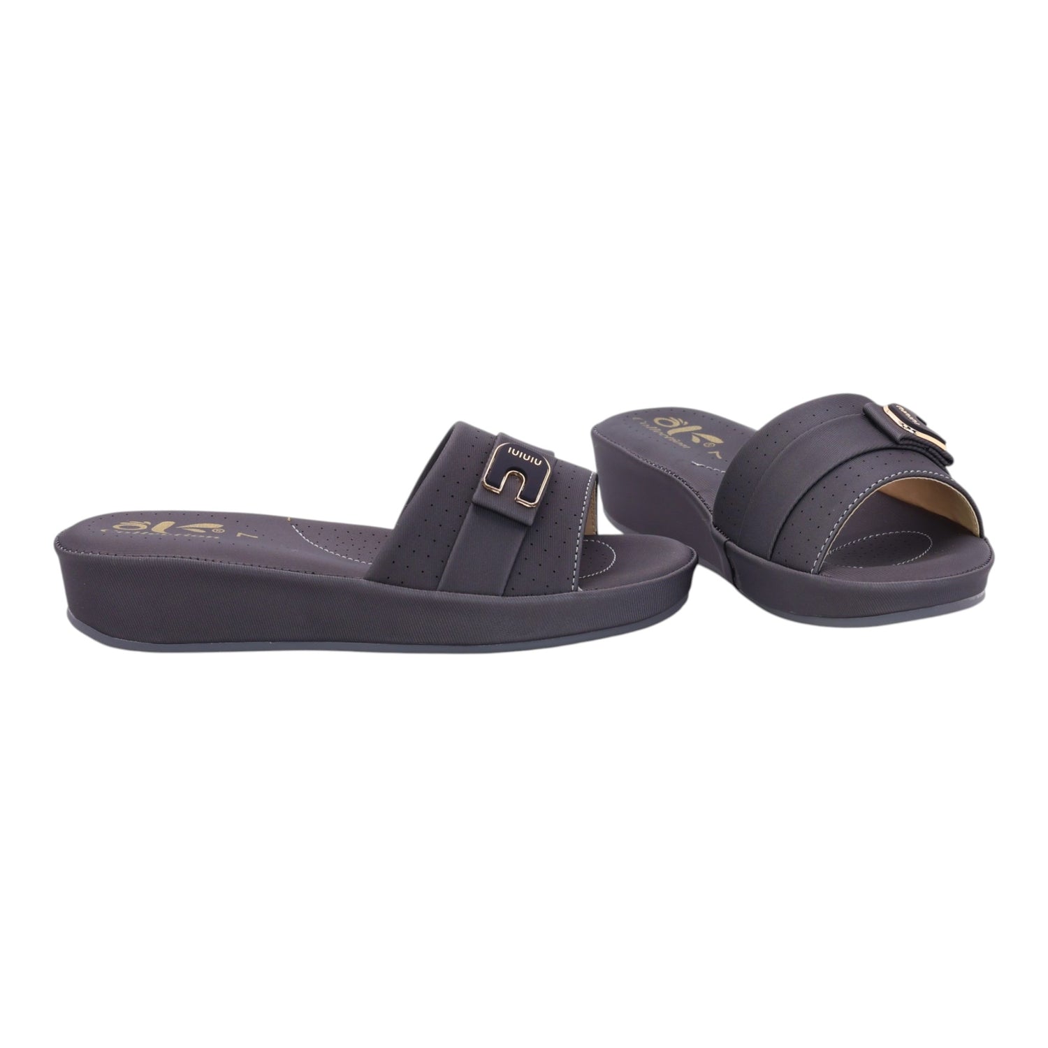 M011742 slipper