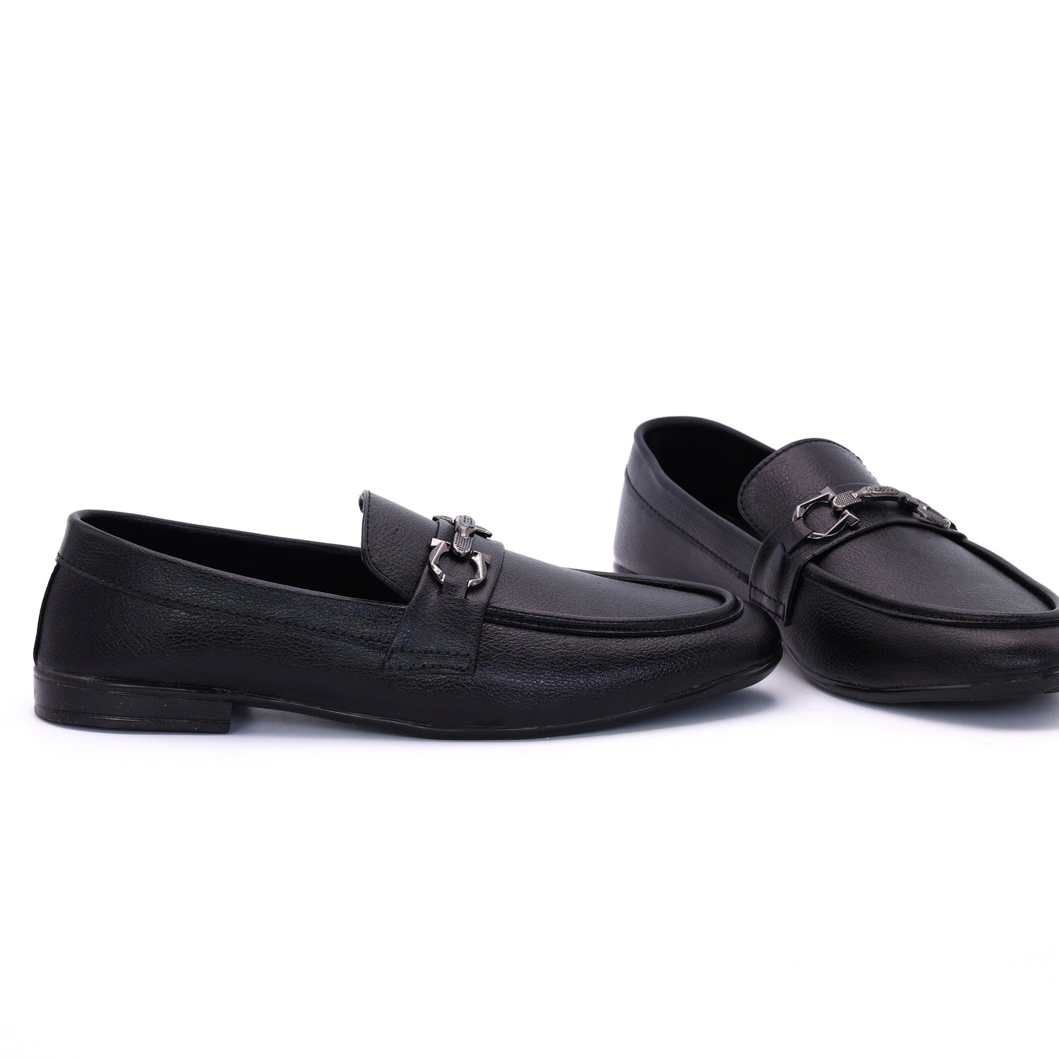 M011765 loafer shoes