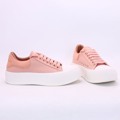 M011773 canvas shoes