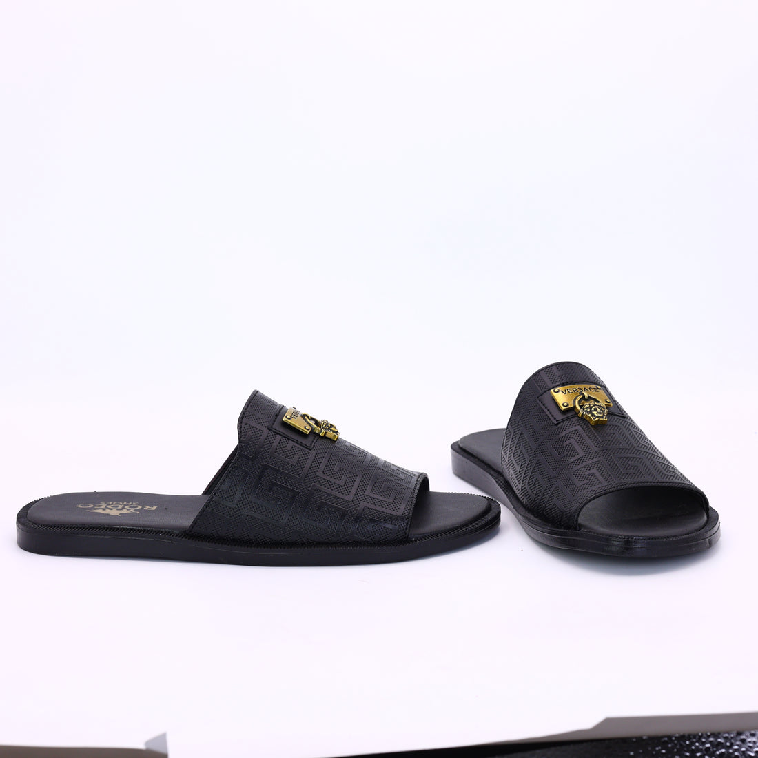 M011794 men slipper