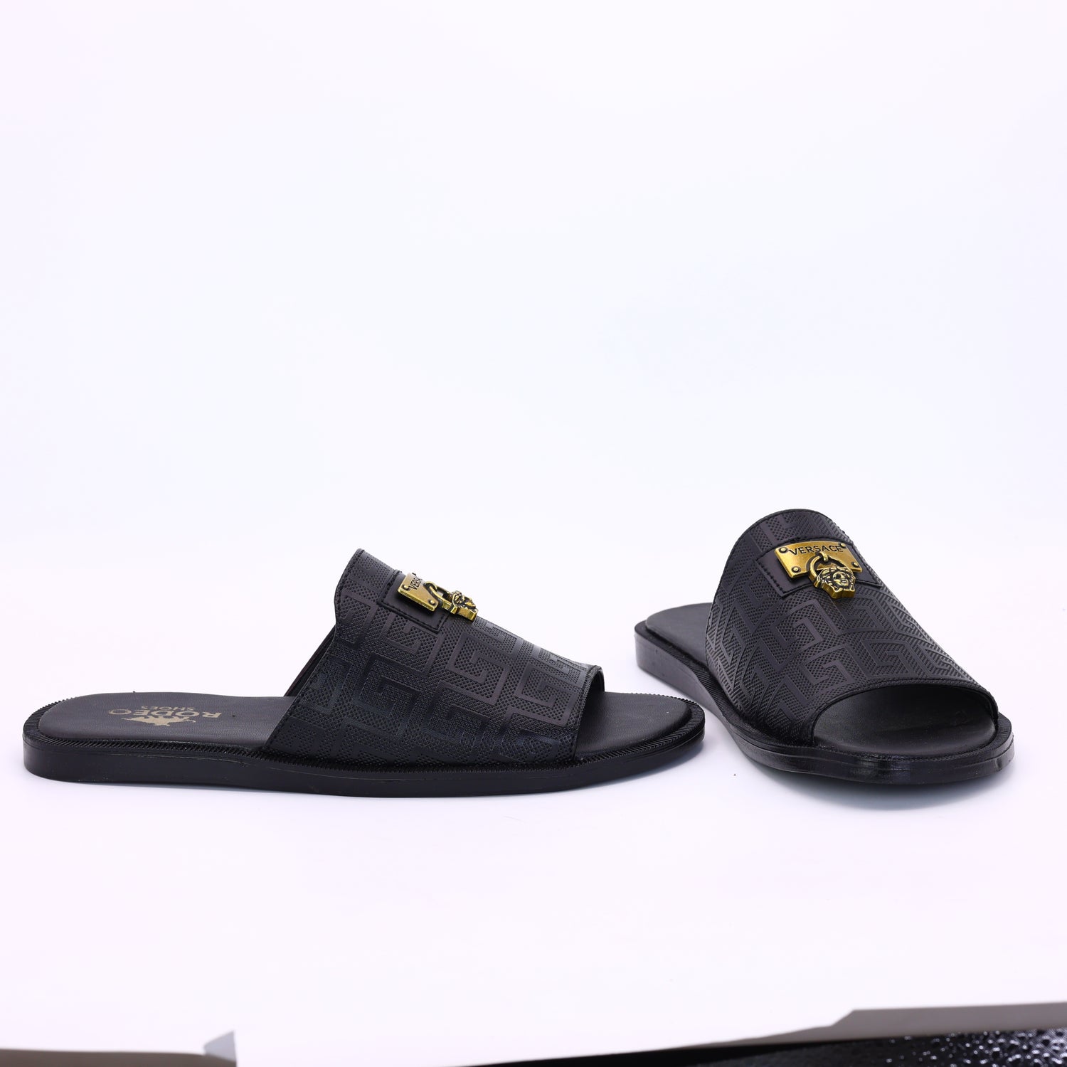 M011794 men slipper